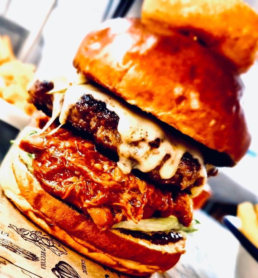 The Bull Hotel Battle Bagian luar foto